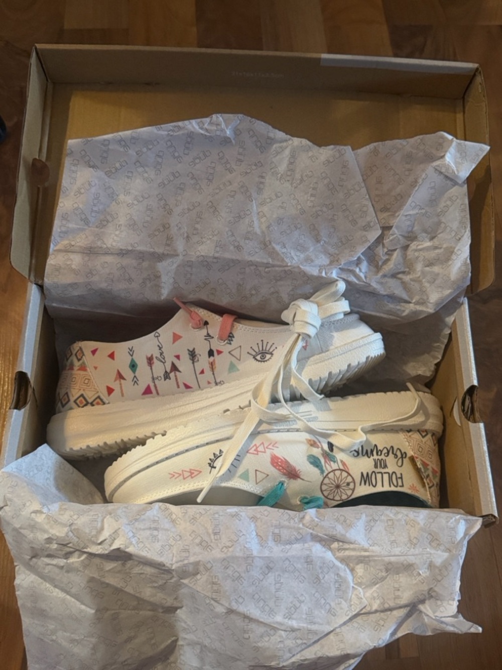 Hey Dude Wendy Doodle Star White Flats - Picture 2 of 14